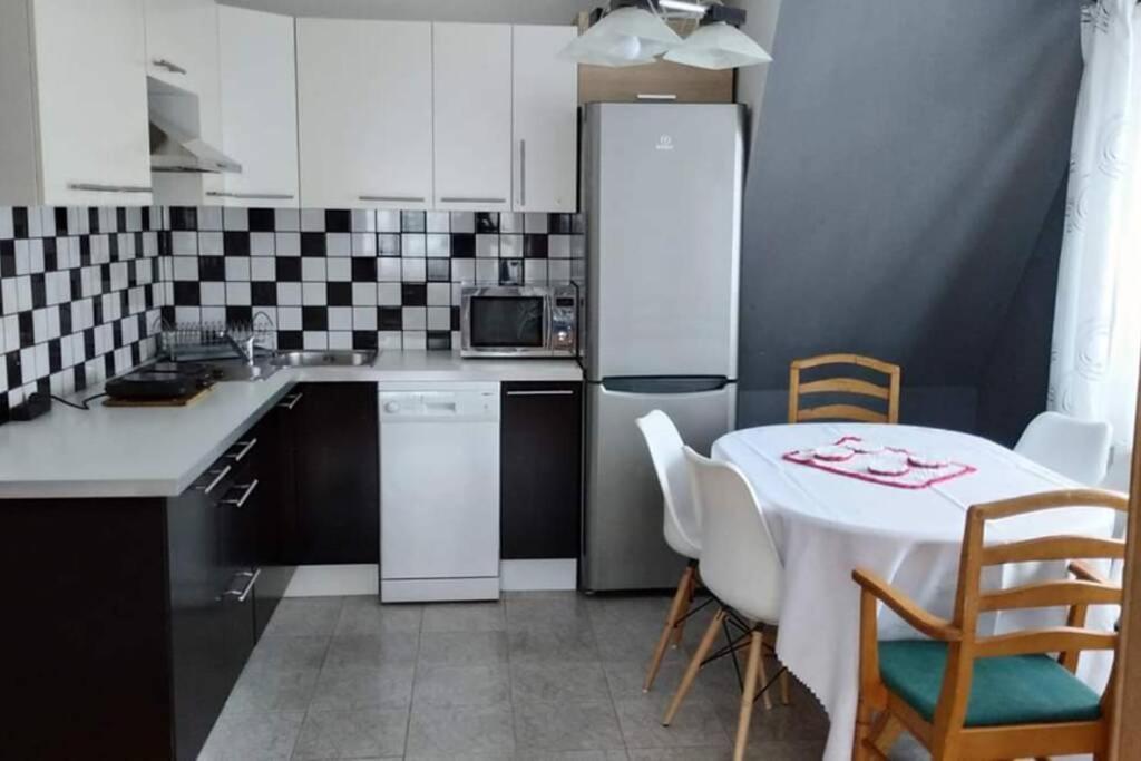 Gospodarstwo Agroturystyczne U Nos Apartament Bioly Ratulow Екстериор снимка